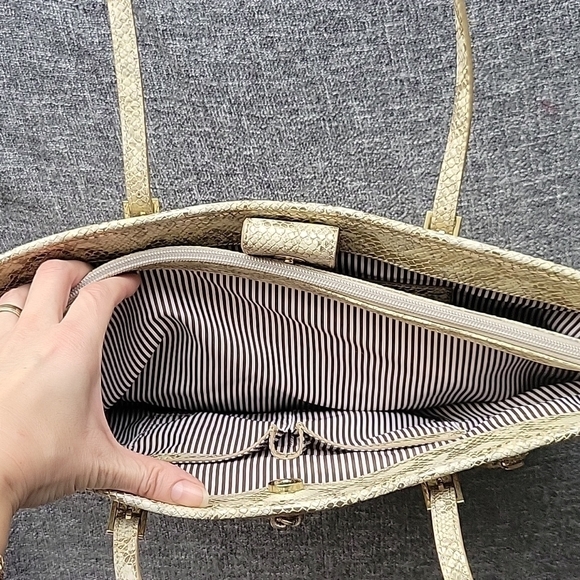 NWOT NINE WEST Metallic Golden Tote - Picture 3 of 11